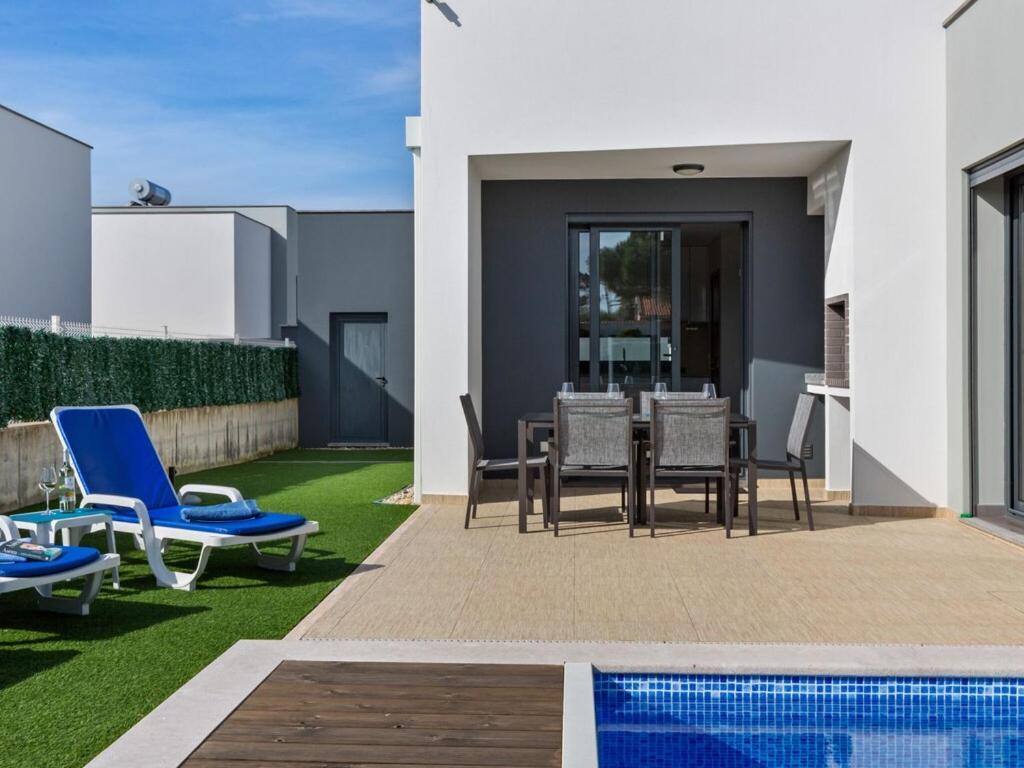 Luxury Villa With Private Pool Фож-ду-Арелю Екстериор снимка